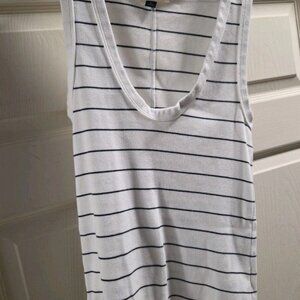 Universal Thread Good Co Womens Size XL Tank Top Blouse Striped